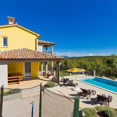 Ale Villa Labin